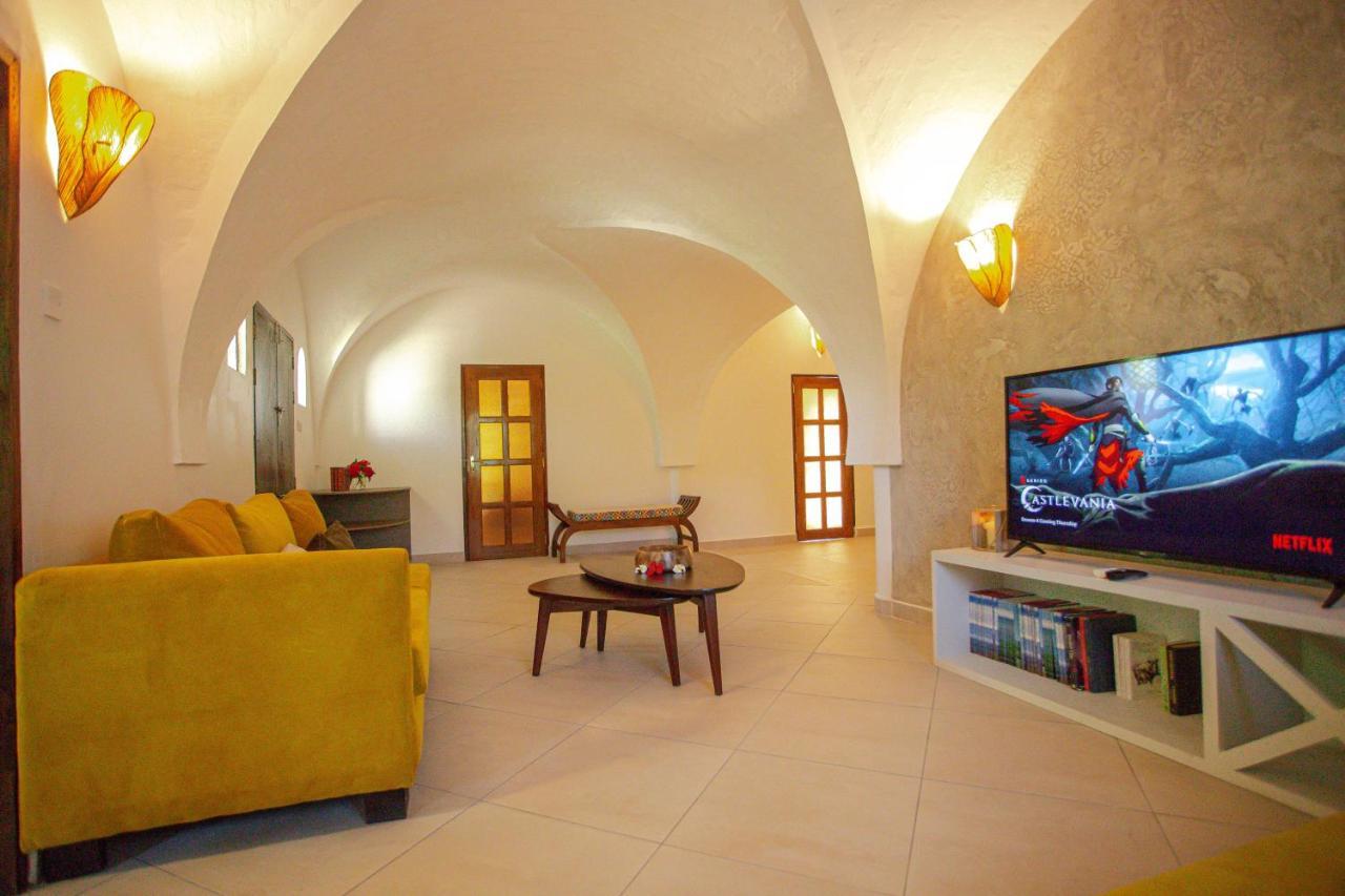 Mzima Beach Residences - Diani Beach Galu Exterior photo