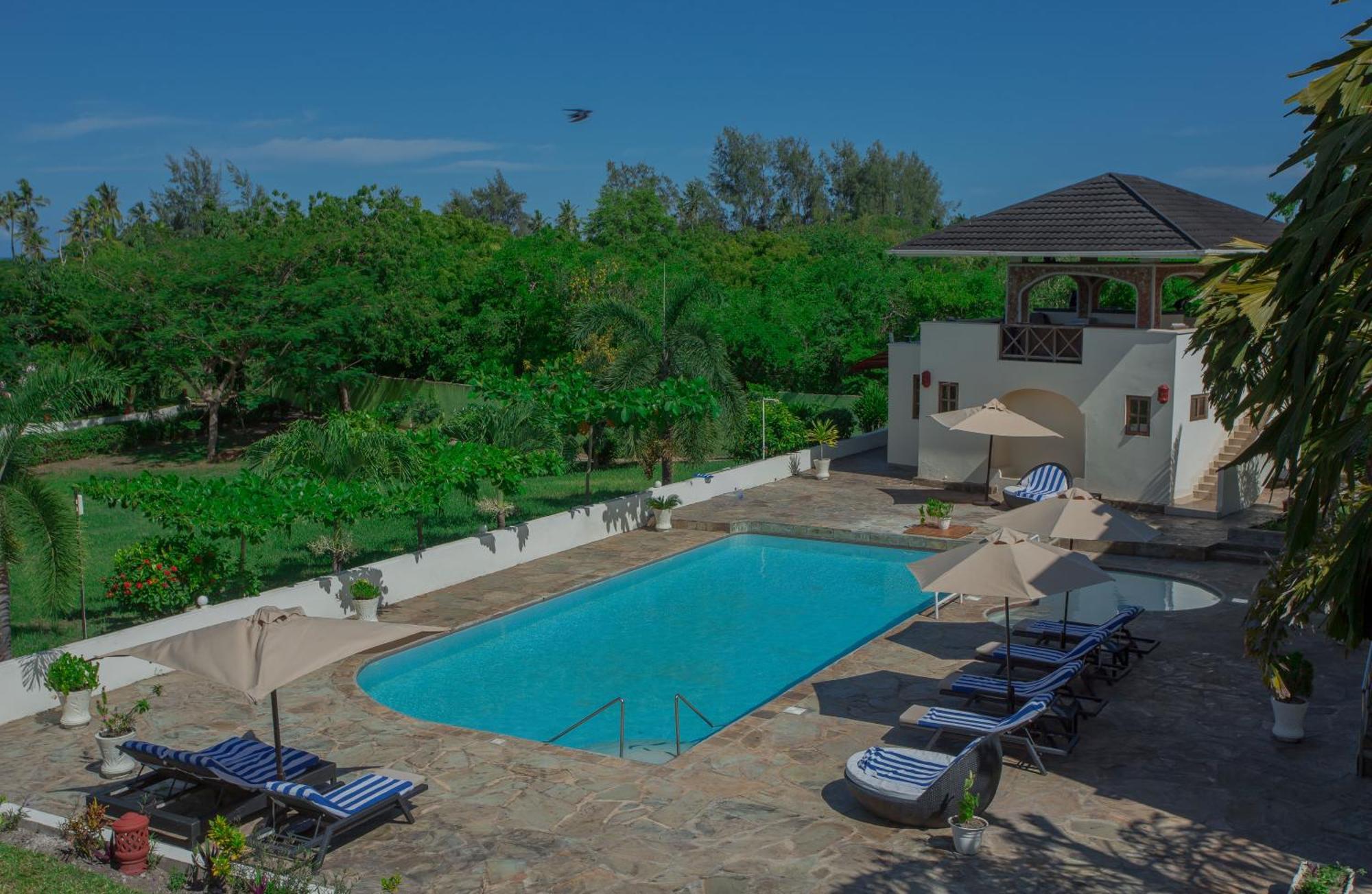 Mzima Beach Residences - Diani Beach Galu Exterior photo